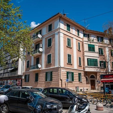 Center De Lux Studios “ Zara “ Split Exterior foto